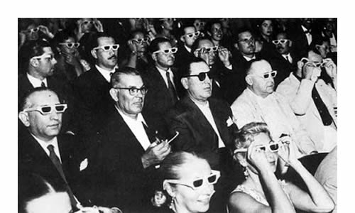 Peron en el Festival de Cine de Mar del Plata mirando una proyeccion 3D en el año 1954
